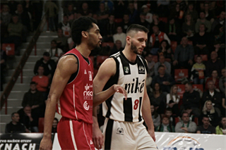 BC Prievidza- MBK Rieker Com-Therm Komárno 81:61 (foto: Ladislav Szibilla)