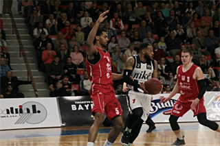 BC Prievidza- MBK Rieker Com-Therm Komárno 81:61 (foto: Ladislav Szibilla)