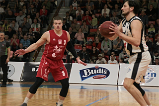 BC Prievidza- MBK Rieker Com-Therm Komárno 81:61 (foto: Ladislav Szibilla)