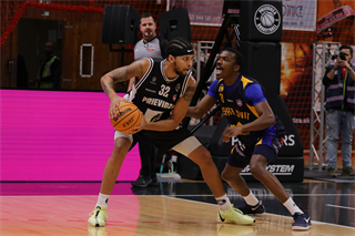 14. kolo TIPOS SBL: BC Prievidza - Iskra Svit 114:62 (Ladislav Szibilla)	