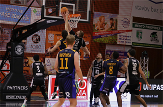 14. kolo TIPOS SBL: BC Prievidza - Iskra Svit 114:62 (Ladislav Szibilla)	