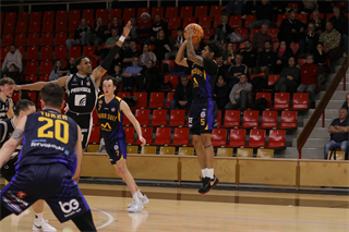 14. kolo TIPOS SBL: BC Prievidza - Iskra Svit 114:62 (Ladislav Szibilla)	