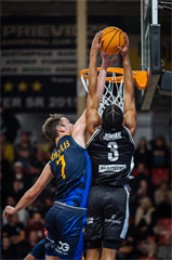 14. kolo TIPOS SBL: BC Prievidza - Iskra Svit 114:62 (Vladimír Králik)