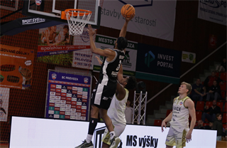 12. kolo TIPOS SBL: BC Prievidza - Patrioti Levice 72:77 (Ladislav Szibilla)	