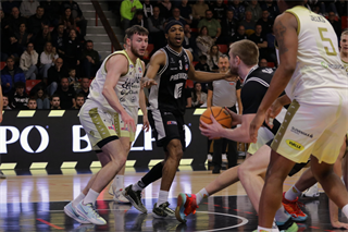 12. kolo TIPOS SBL: BC Prievidza - Patrioti Levice 72:77 (Ladislav Szibilla)	