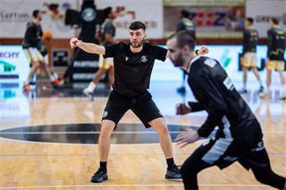 12. kolo TIPOS SBL: BC Prievidza - Patrioti Levice 72:77 (Vladimír Králik)	