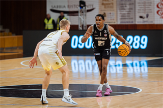 12. kolo TIPOS SBL: BC Prievidza - Patrioti Levice 72:77 (Vladimír Králik)	