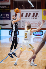 12. kolo TIPOS SBL: BC Prievidza - Patrioti Levice 72:77 (Vladimír Králik)	