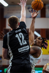 12. kolo TIPOS SBL: BC Prievidza - Patrioti Levice 72:77 (Vladimír Králik)	
