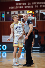 12. kolo TIPOS SBL: BC Prievidza - Patrioti Levice 72:77 (Vladimír Králik)	