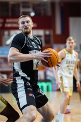 12. kolo TIPOS SBL: BC Prievidza - Patrioti Levice 72:77 (Vladimír Králik)	