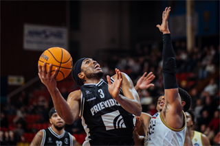 12. kolo TIPOS SBL: BC Prievidza - Patrioti Levice 72:77 (Vladimír Králik)	