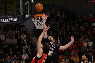 16. kolo TIPOS SBL: BC Prievidza - BC Komárno 104:102 (Ladislav Szibilla)