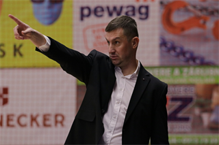 16. kolo TIPOS SBL: BC Prievidza - BC Komárno 104:102 (Ladislav Szibilla)