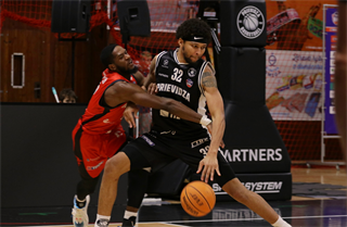 16. kolo TIPOS SBL: BC Prievidza - BC Komárno 104:102 (Ladislav Szibilla)