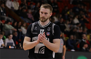 16. kolo TIPOS SBL: BC Prievidza - BC Komárno 104:102 (Ladislav Szibilla)