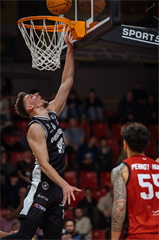 16. kolo TIPOS SBL: BC Prievidza - BC Komárno 104:102 (Vladimír Králik)