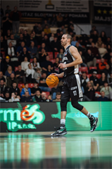 16. kolo TIPOS SBL: BC Prievidza - BC Komárno 104:102 (Vladimír Králik)
