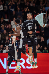 16. kolo TIPOS SBL: BC Prievidza - BC Komárno 104:102 (Vladimír Králik)