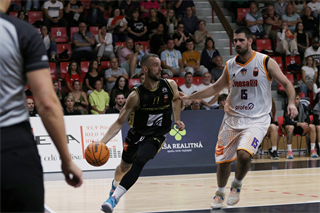 1. Kolo Niké SBL: BC Prievidza - BKM Lučenec 78:58 (foto: Ladislav Szibilla)	
