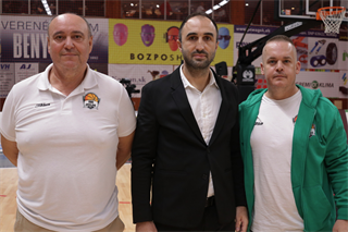 5. Kolo Niké SBL: BC Prievidza - MBK Handlová 65:82 (foto: Ladislav Szibilla)