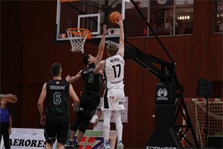 5. Kolo Niké SBL: BC Prievidza - MBK Handlová 65:82 (foto: Ladislav Szibilla)