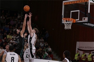 5. Kolo Niké SBL: BC Prievidza - MBK Handlová 65:82 (foto: Ladislav Szibilla)