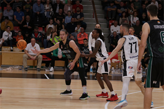 5. Kolo Niké SBL: BC Prievidza - MBK Handlová 65:82 (foto: Ladislav Szibilla)