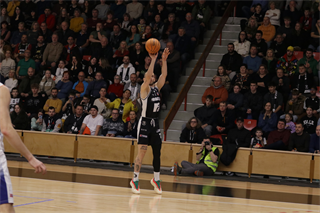 20. kolo Tipos SBL: BC Prievidza - Spišskí Rytieri 94:61 (Ladislav Szibilla)