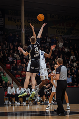 20. kolo Tipos SBL: BC Prievidza - Spišskí Rytieri 94:61 (Vladimír Králik)