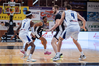 20. kolo Tipos SBL: BC Prievidza - Spišskí Rytieri 94:61 (Vladimír Králik)
