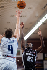 20. kolo Tipos SBL: BC Prievidza - Spišskí Rytieri 94:61 (Vladimír Králik)