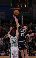 22. kolo Tipos SBL: BC Prievidza - MBK Handlová 100:85 (Ladislav Szibilla)