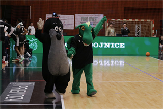 22. kolo Tipos SBL: BC Prievidza - MBK Handlová 100:85 (Ladislav Szibilla)
