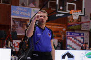 22. kolo Tipos SBL: BC Prievidza - MBK Handlová 100:85 (Ladislav Szibilla)