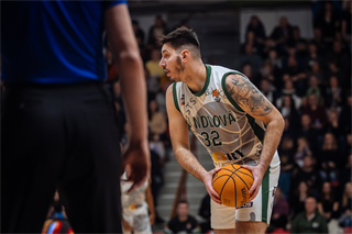 22. kolo Tipos SBL: BC Prievidza - MBK Handlová 100:85 (Vladimír Králik)