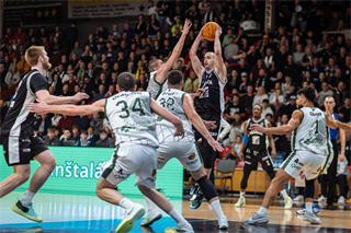 22. kolo Tipos SBL: BC Prievidza - MBK Handlová 100:85 (Vladimír Králik)