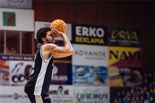 22. kolo Tipos SBL: BC Prievidza - MBK Handlová 100:85 (Vladimír Králik)