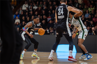 22. kolo Tipos SBL: BC Prievidza - MBK Handlová 100:85 (Vladimír Králik)