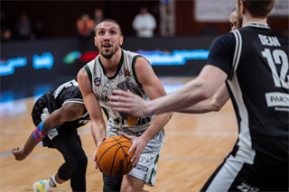 22. kolo Tipos SBL: BC Prievidza - MBK Handlová 100:85 (Vladimír Králik)