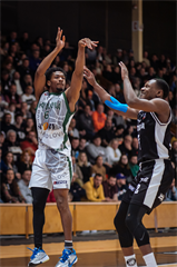 22. kolo Tipos SBL: BC Prievidza - MBK Handlová 100:85 (Vladimír Králik)