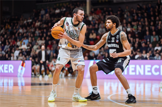 22. kolo Tipos SBL: BC Prievidza - MBK Handlová 100:85 (Vladimír Králik)