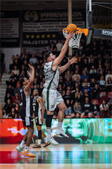 22. kolo Tipos SBL: BC Prievidza - MBK Handlová 100:85 (Vladimír Králik)