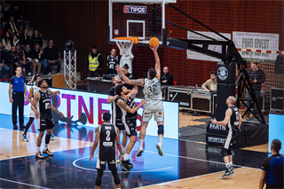 22. kolo Tipos SBL: BC Prievidza - MBK Handlová 100:85 (Vladimír Králik)