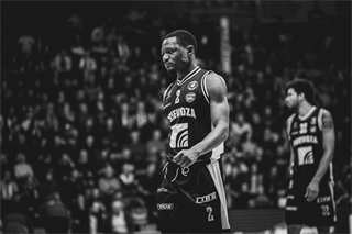 22. kolo Tipos SBL: BC Prievidza - MBK Handlová 100:85 (Vladimír Králik)