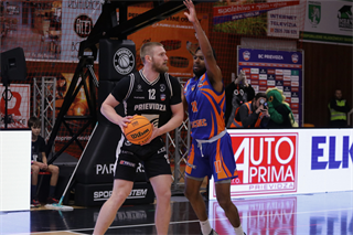 24. kolo Tipos SBL: BC Prievidza - BKM Lučenec 113:64 (Ladislav Szibilla)