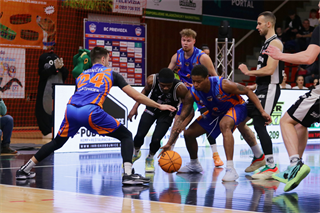 24. kolo Tipos SBL: BC Prievidza - BKM Lučenec 113:64 (Ladislav Szibilla)