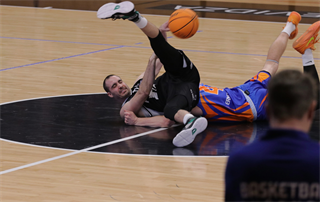 24. kolo Tipos SBL: BC Prievidza - BKM Lučenec 113:64 (Ladislav Szibilla)