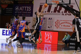 24. kolo Tipos SBL: BC Prievidza - BKM Lučenec 113:64 (Ladislav Szibilla)