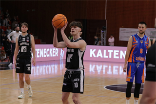 24. kolo Tipos SBL: BC Prievidza - BKM Lučenec 113:64 (Ladislav Szibilla)